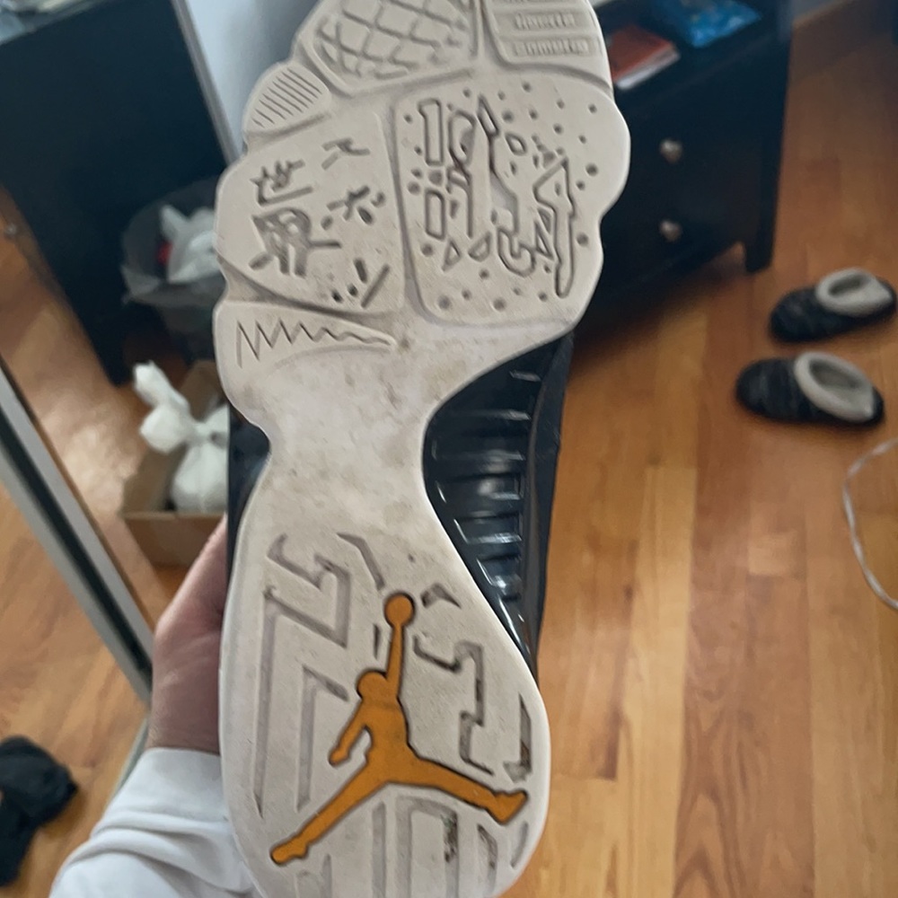 Jordan 9 - Picture 6 of 7